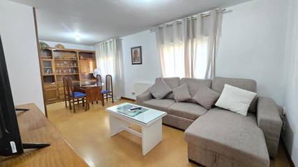 Gîte pour 9 personnes, avec terrasse et jardin à Verín