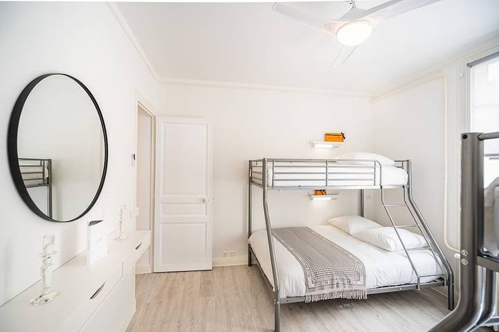 Appartement entier, 💙🤍❤️ Cathédrale  French Touch' in Reims, Marne