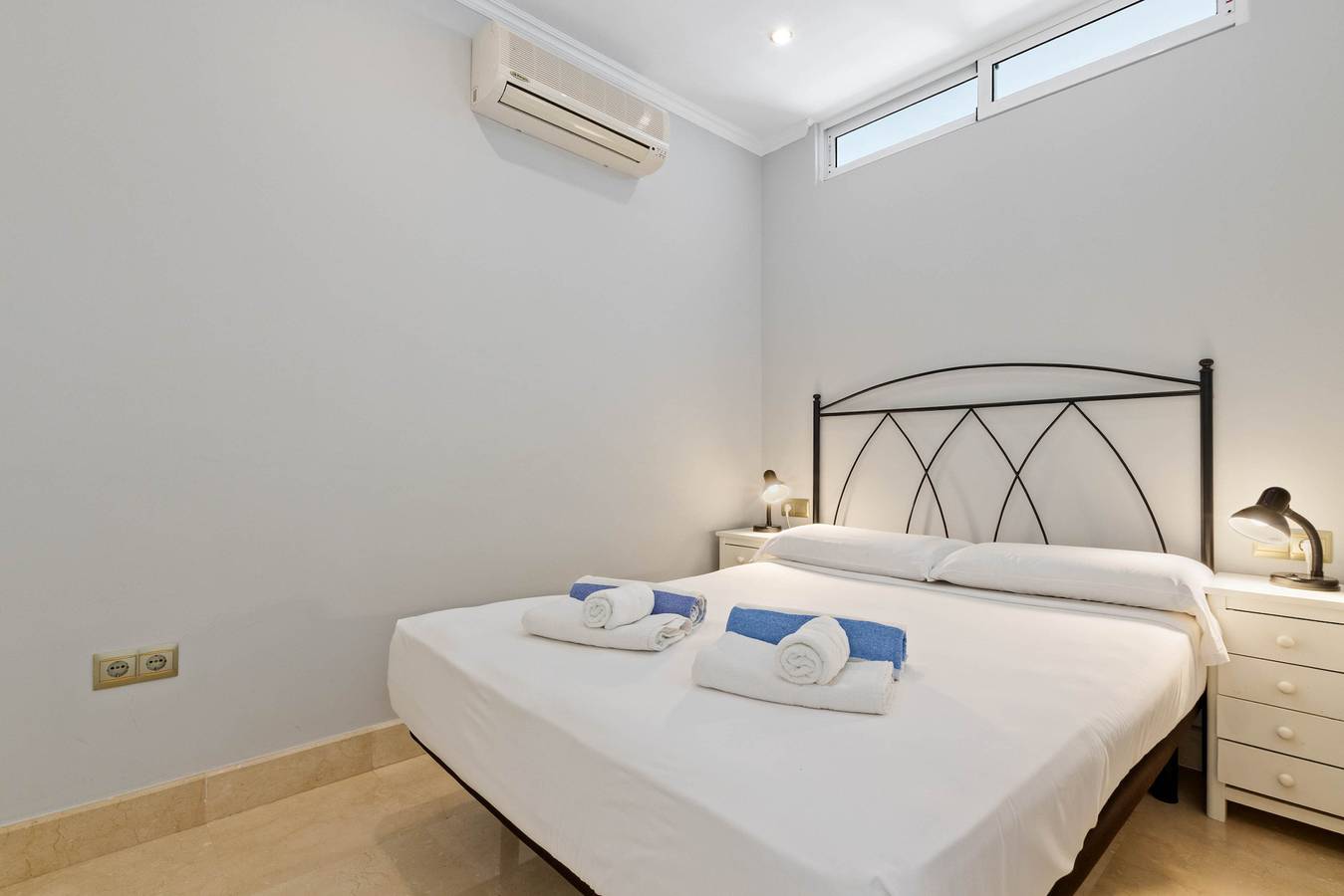 Hel studio-lejlighed, Casa Paraiso - Primera línea de playa in Playa El Bajondillo, Torremolinos
