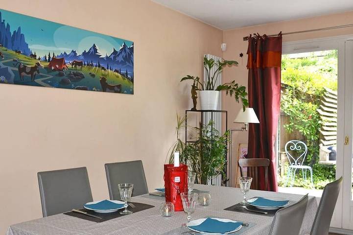 Gîte pour 6 personnes, avec Piscine