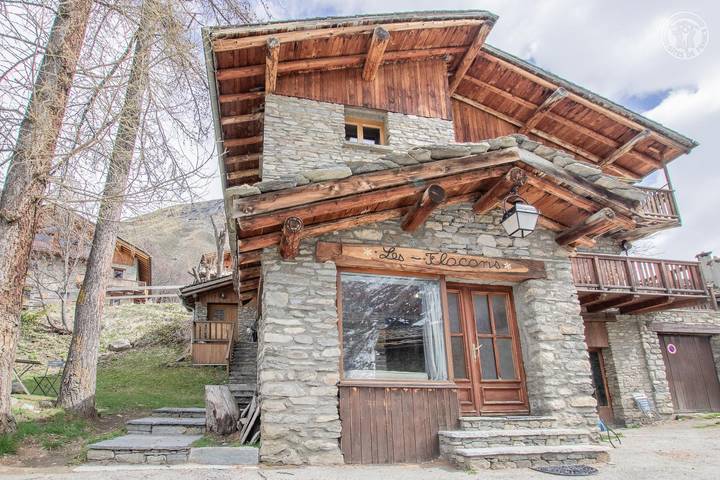 Gîte pour 9 personnes, avec Terrasse et Jardin en Savoie