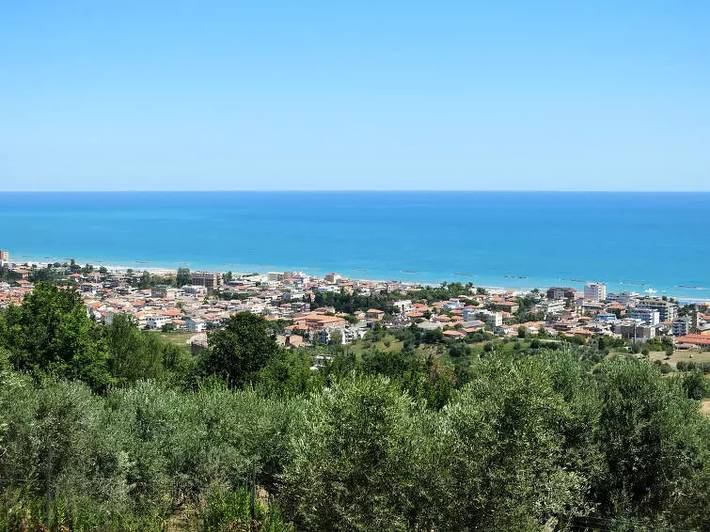 Gîte pour 2 personnes, avec Terrasse ainsi que Jardin et Piscine dans Abruzzes - 3