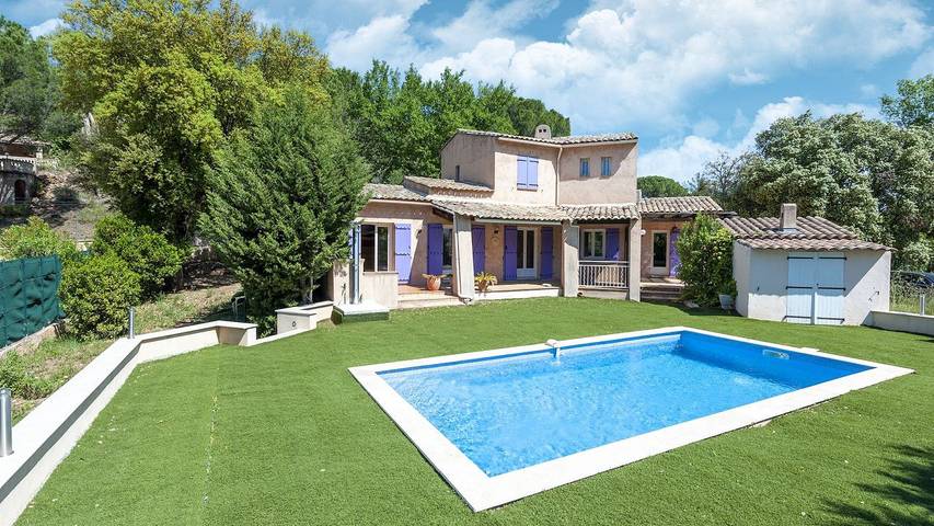 Vakantiehuis voor 6 personen, with tuin and zwembad as well as terras, met huisdier in Vidauban
