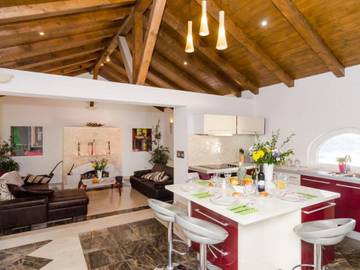 Villa for 8 People in Srebreno, Dubrovnik-Neretva, Photo 4