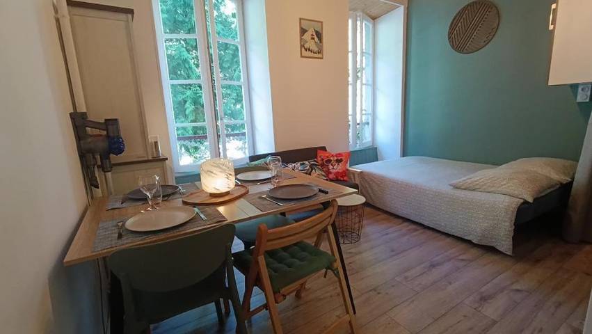 Gîte pour 4 personnes, avec vue dans Office De Tourisme Des Eaux Bonnes - 2