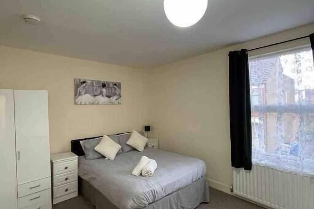 Apartamento entero, Wood Street Corporate House in Kettering, Northamptonshire