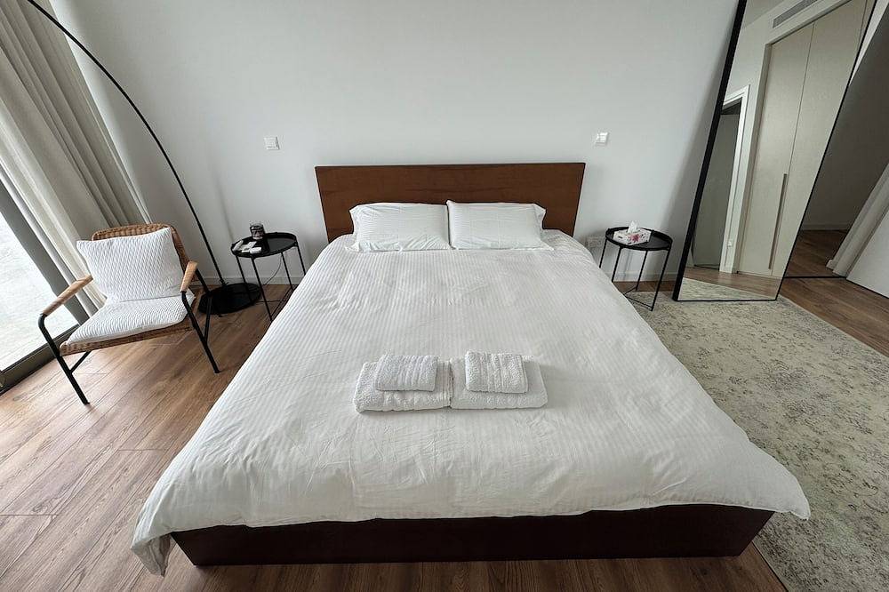 Entire apartment, 2 bedroom luxury penthouse near city centre in Nicosia, South Cyprus