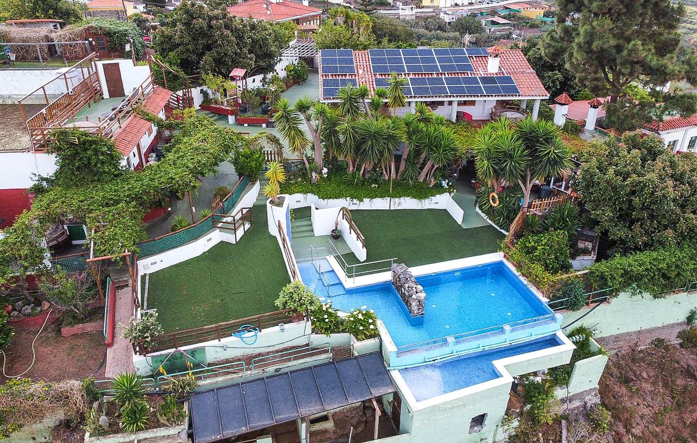Retraite en bord de mer : appartement 2 chambres avec piscine et terrasse, à proximité des attractions locales in Firgas, Grande Canarie du Nord