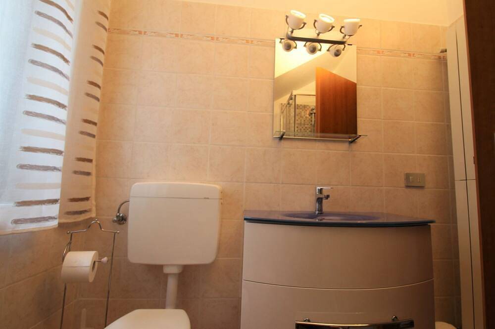 Ganze Wohnung, Allegra in Luino, Comune di Luino