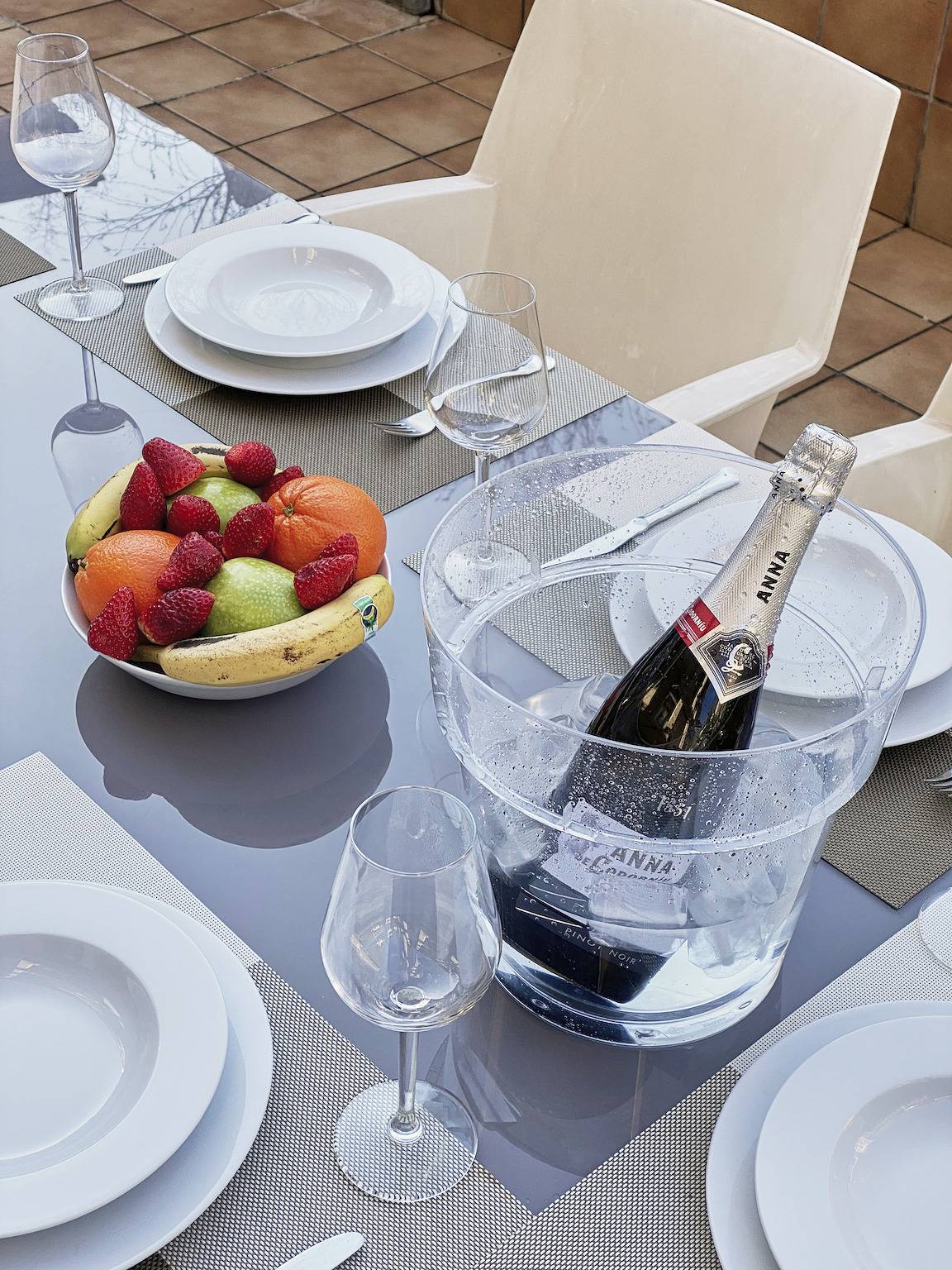 Appartement entier, Appartement de vacances pour 6 personnes avec balcon in Playa de la Concha, San Sebastian