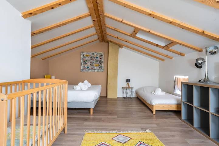 Location de vacances pour 10 personnes, avec jardin, animaux acceptés à Dieulefit - 2