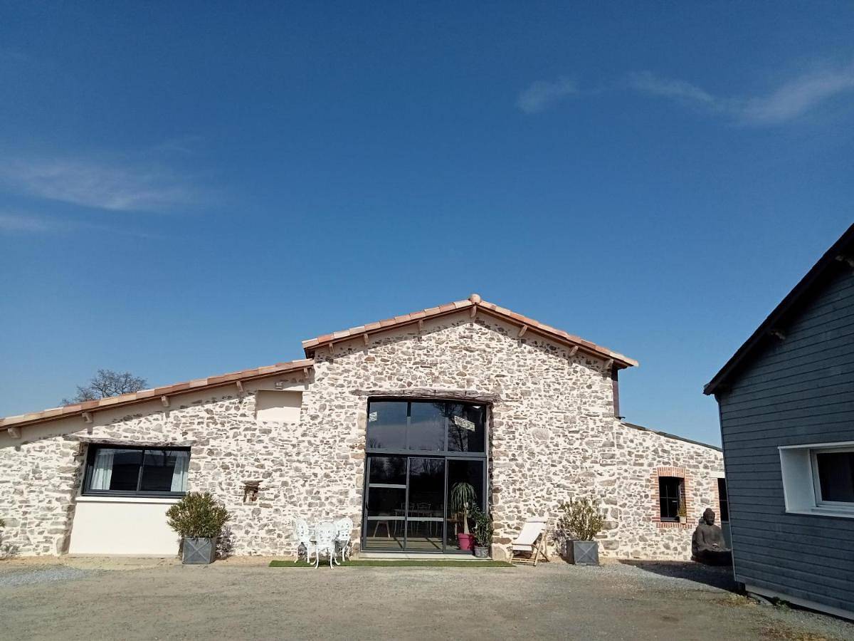 Chambres d'hôtes La Grange Du Pa de La Grolle in Rocheservière, Vallée de la Loire