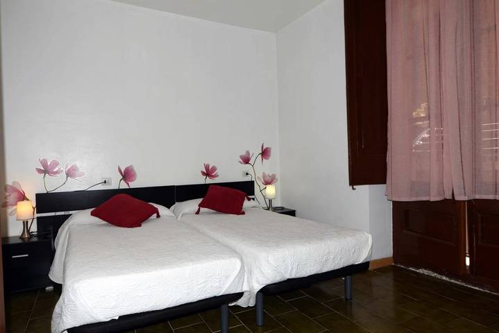 Gîte pour 2 personnes, avec balcon à Gérone - 2