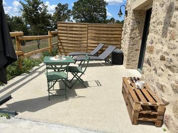 Gîte pour 2 personnes, avec terrasse et vue à Mauléon