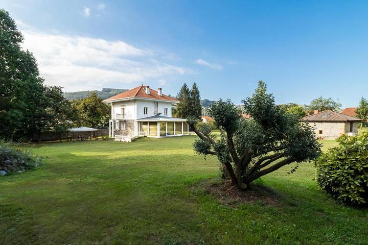 Casa rural para 9 personas, con jardín y vistas en Rada (Voto)