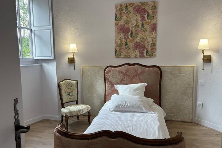 Gîte pour 6 personnes, avec jardin dans Louchy-Montfand - 2