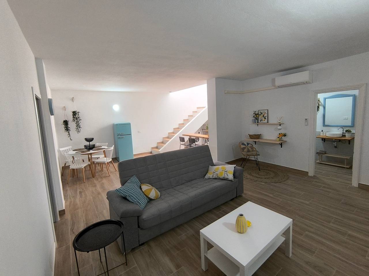 Casa Vacacional 'Abades South Beach' con Terraza Privada, Wi-Fi y Aire Acondicionado in Abades, Arico