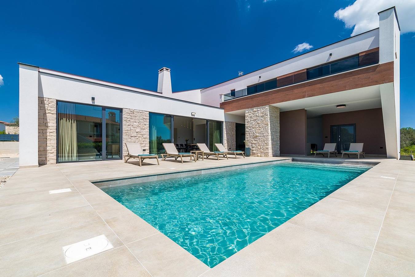 Villa Chiavalon – Elegante Oase mit atemberaubendem Meerblick in Vodnjan, Grad Vodnjan