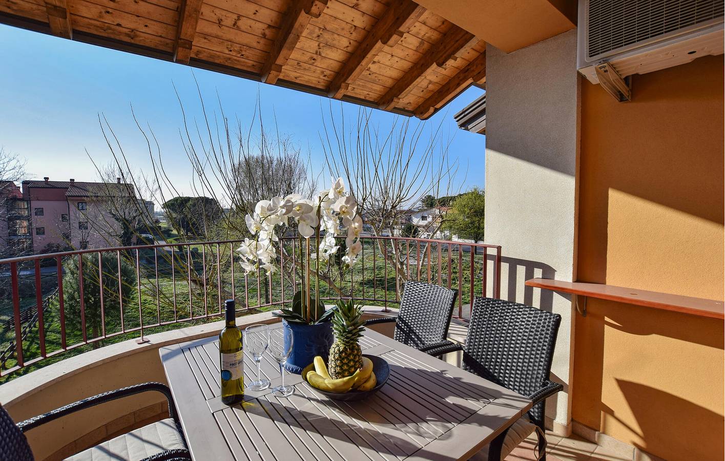 Ganze Ferienwohnung, Gemütliche Ferienwohnung mit Pool und WLAN, 1000 m vom Strand entfernt in Grado, Görz Provinz