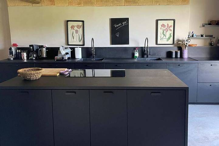 Agriturismo per 14 persone, con giardino e piscina in Sarteano
