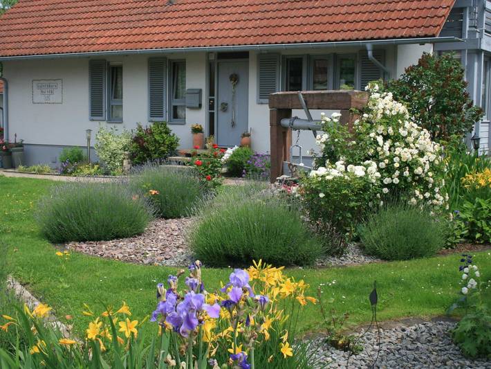 Ferienwohnung für 4 Personen, mit Garten und Balkon in Rust