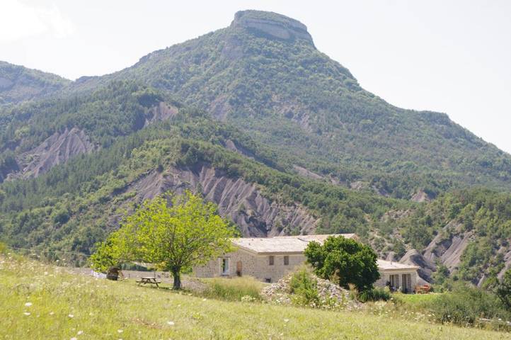 Chambre d’hôte pour 2 personnes, avec Terrasse ainsi que Jardin et Vue