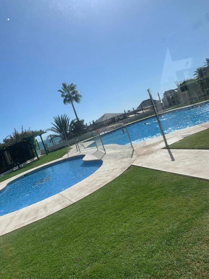 Tente pour 5 personnes, avec Balcon et Terrasse ainsi que Jardin et Bassin pour enfant sur la Costa del Sol - 3