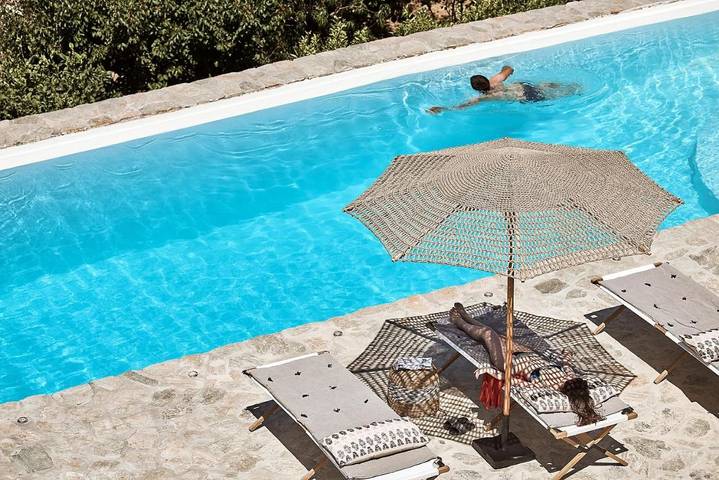 Location de vacances pour 5 personnes, avec piscine et jardin dans Κανάλα
