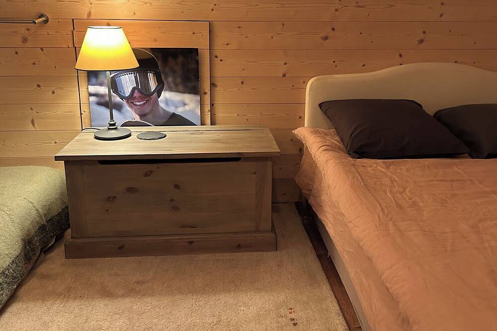 Haute-Nendaz Village: Larch 1898 4-Storey/4-Room/6-Person Chalet/Parking. in Nendaz, Walliser Alpen