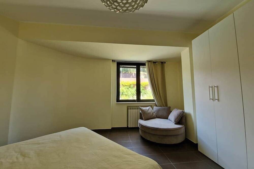 Apartamento entero, Milazzo. Entire Rental Property in Milazzo, Provincia de Messina
