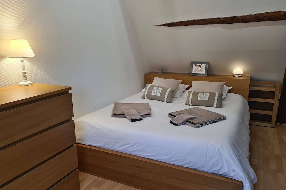 Ravissante maison de pierres,3*, au calme, proches commodités, Touraine Cottage in Montlouis-sur-Loire, Région de Tours