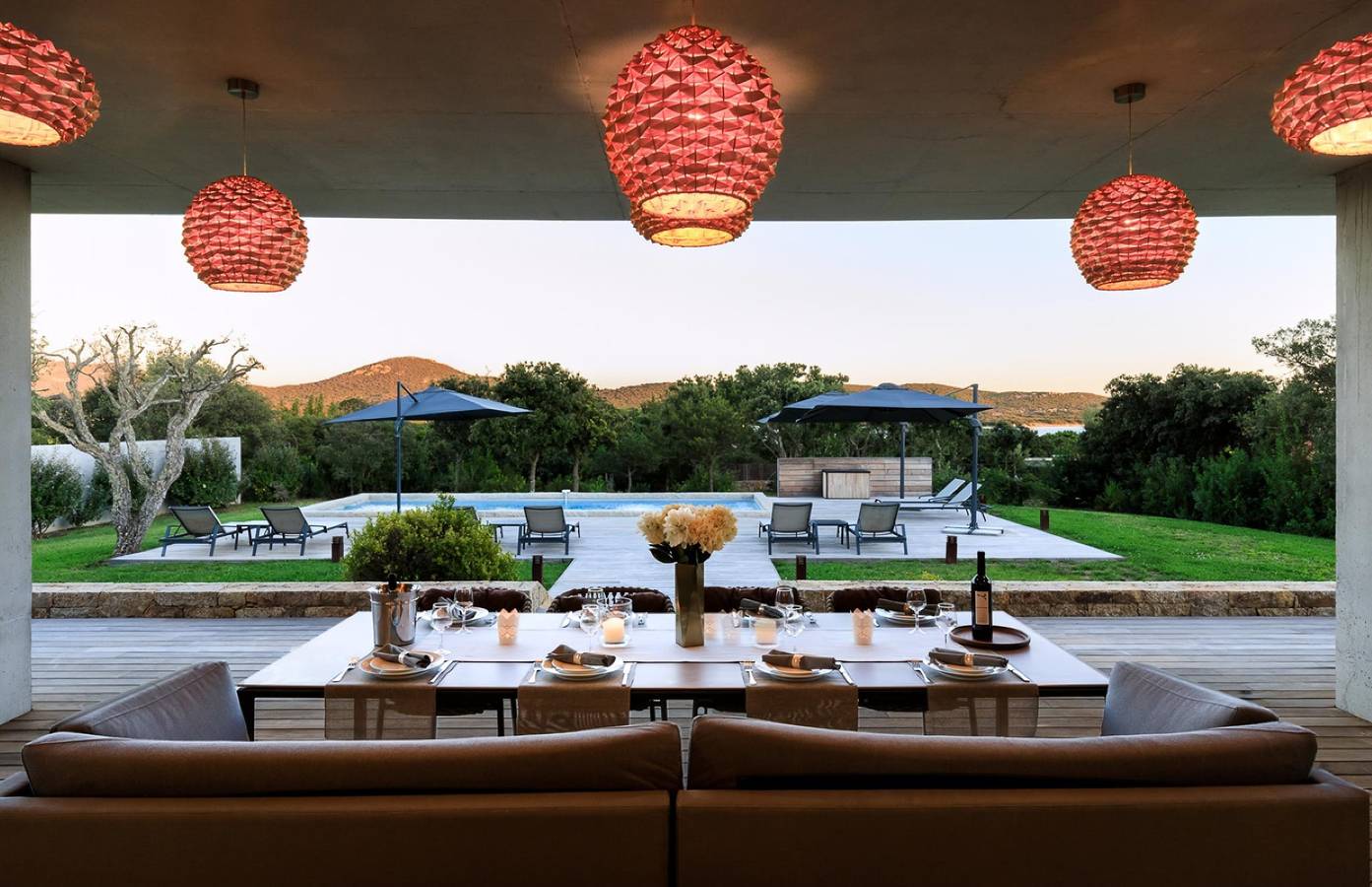 Stylish Signature Villa with Heated Pool close to the Beach in Pianotolli-Caldarello, Distrito de Sartène
