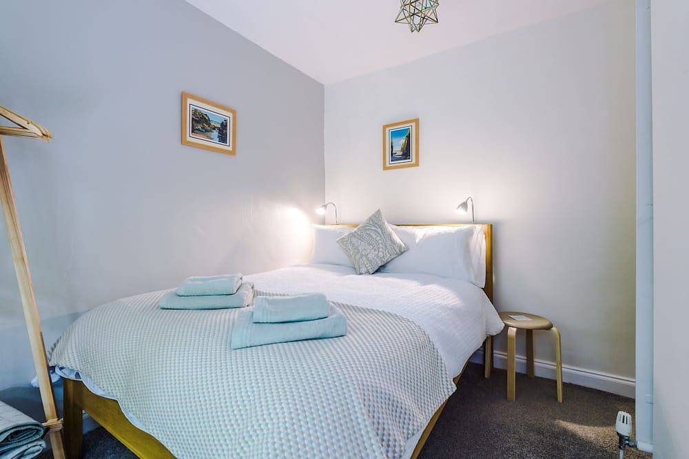 Cosy and Idyllic Fisherman's Cottage in Chester in Chester, Cheshire West and Chester
