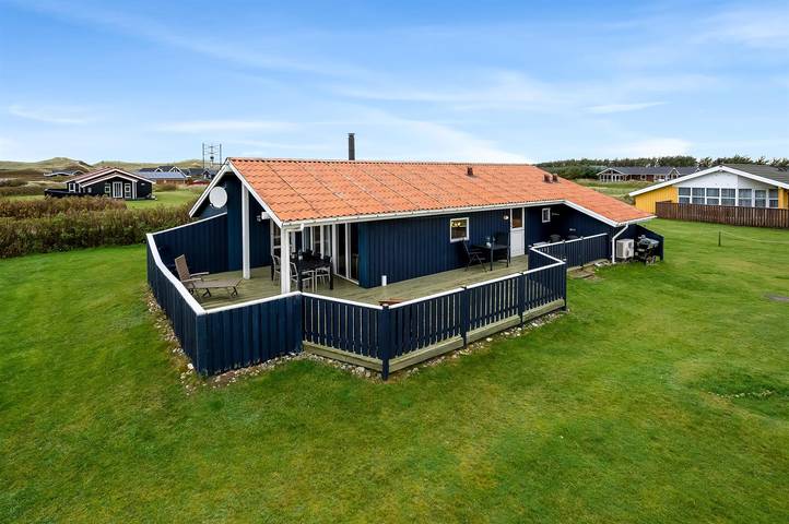 Ferieudlejning for 6 personer, med sauna og terrasse i Vejlby Klit