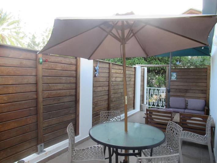 Gîte pour 5 personnes, avec vue et terrasse dans Plage de la Saline - 2