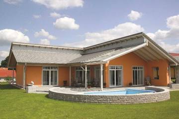 Ferienhaus für 4 Personen, mit Garten und Terrasse sowie Pool in Wesenberg