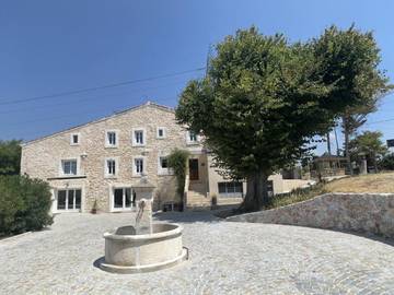 Chambre d’hôte pour 3 personnes, avec jardin ainsi que vue et piscine à Bouc-Bel-Air