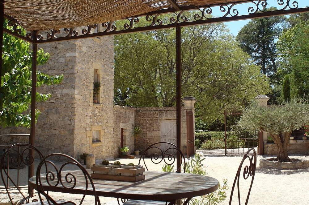 Suite Margot, charmantes Ferienhaus für Paare mit Pool in Carnas, Mittelmeerküste (Frankreich)