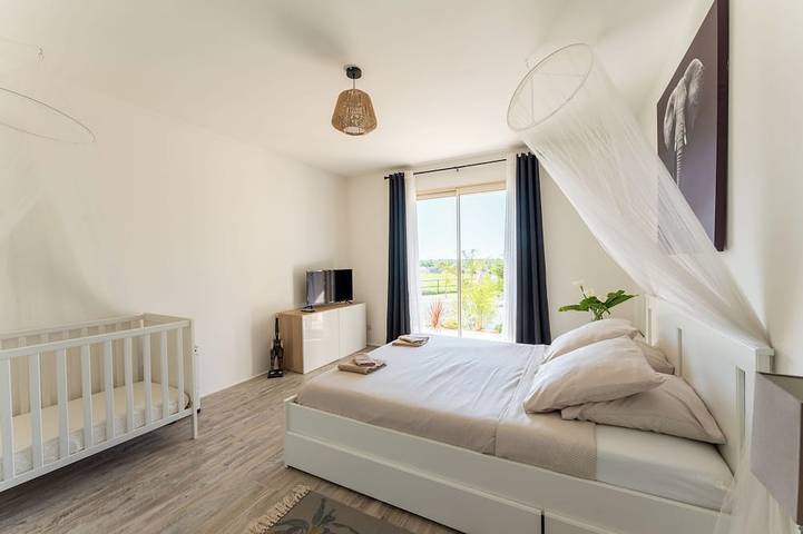 Location de vacances pour 11 personnes, avec jardin et jacuzzi, animaux acceptés à Festalemps - 2