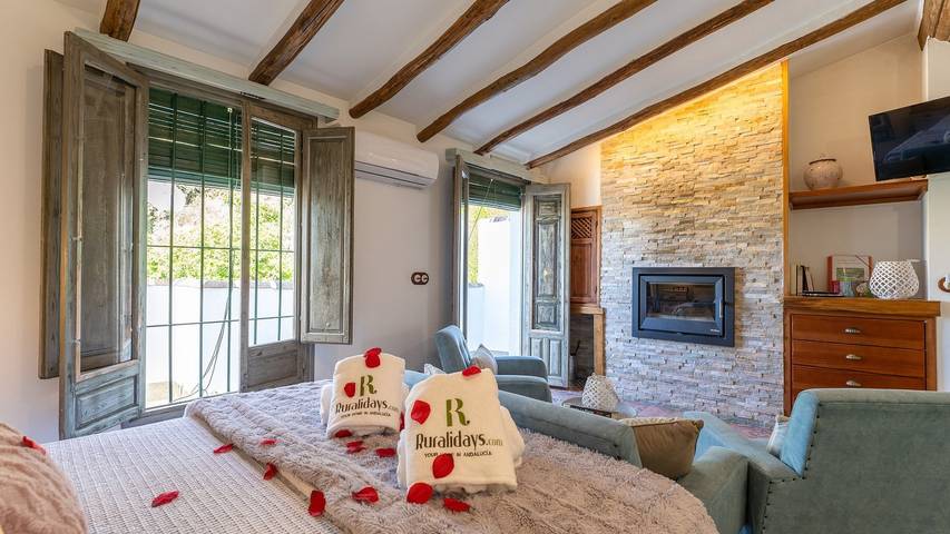 Chalet para 2 personas, con piscina y balcón/terraza en Parque Natural Sierras Subbéticas - 4