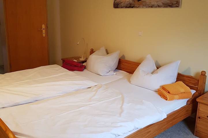 Ferienwohnung für 6 Personen, mit Balkon und Garten - 1