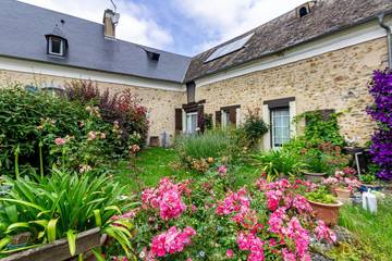 Gîte pour 2 personnes, avec jardin dans Visker
