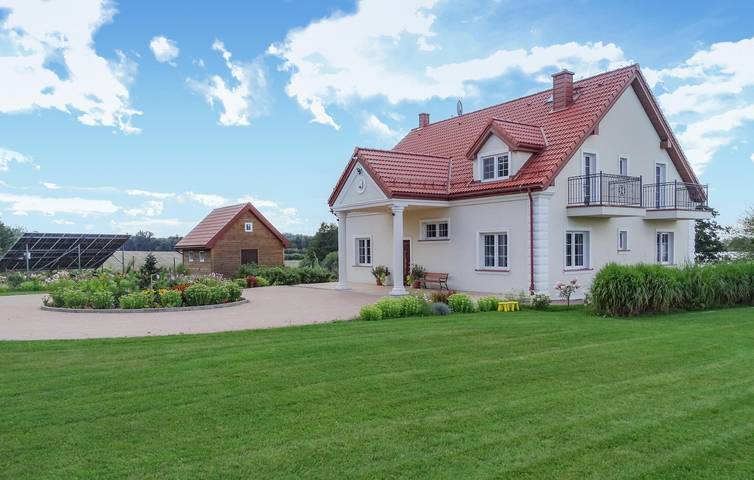 Luxus-Ferienhaus für 12 Personen, mit Terrasse und Garten sowie Sauna in Ermland-Masuren