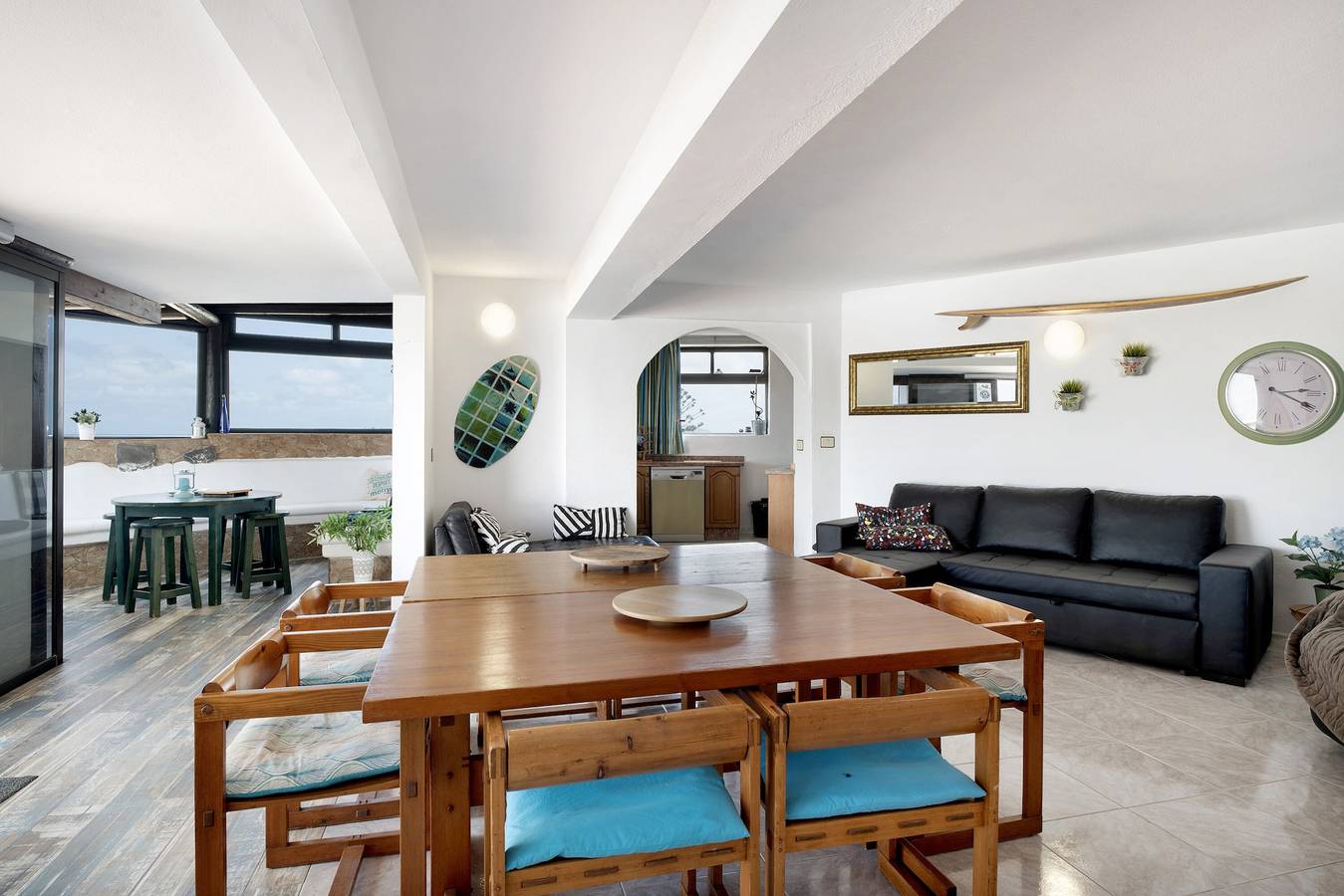 Vacation Home 'Bungalow Famara, Lanzarote' with Sea View, Private Terrace and Wi-Fi in Famara Beach, Teguise