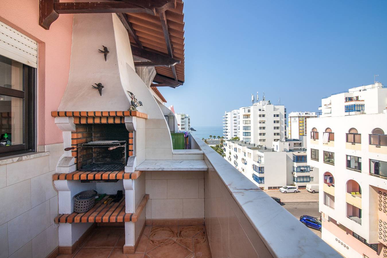 Appartamento intero, Appartamento 'Casa Modesta' con Balcone, Wi-Fi e Aria Condizionata in Quarteira, Distretto di Faro