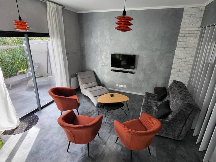 Location de vacances pour 4 personnes, avec jacuzzi et jardin à Chasseneuil-du-Poitou - 2