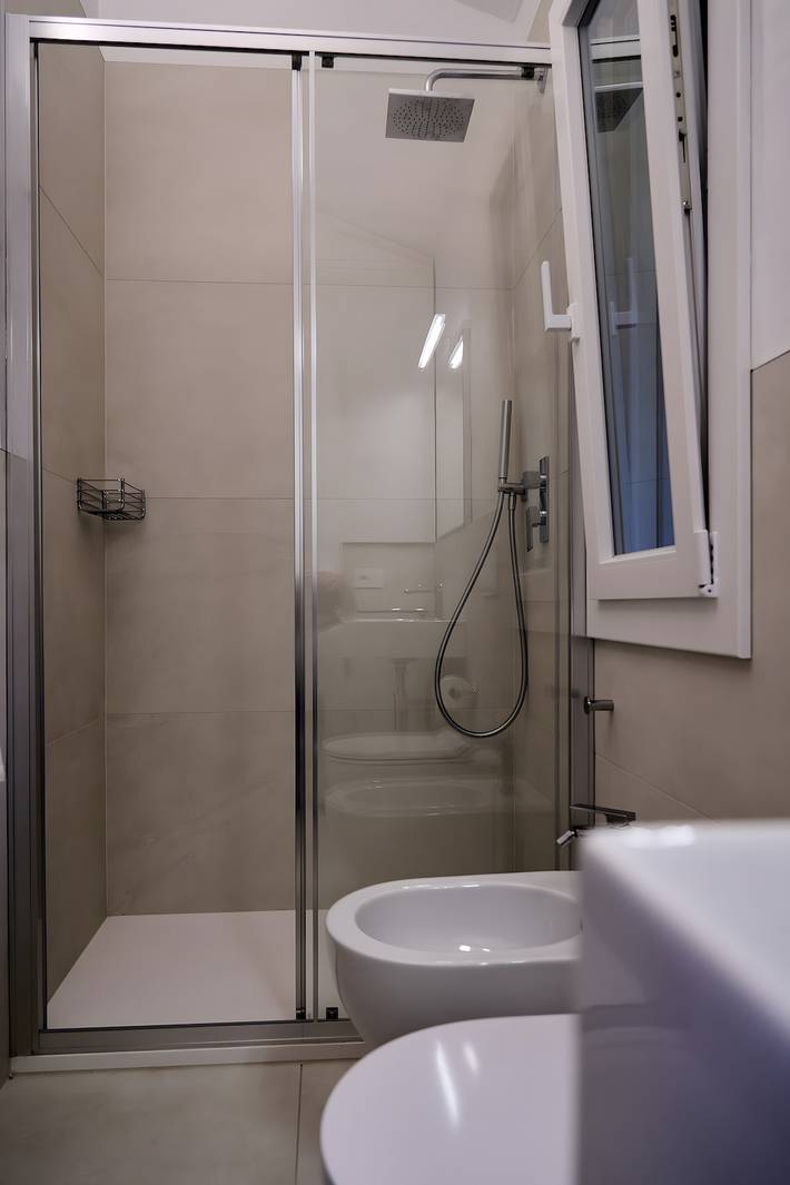 Gîte pour 4 personnes, avec vue sur le lac et jardin à Laveno-Mombello - 4