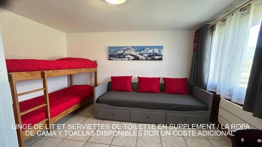 Gîte pour 4 personnes, avec vue dans La Quillane