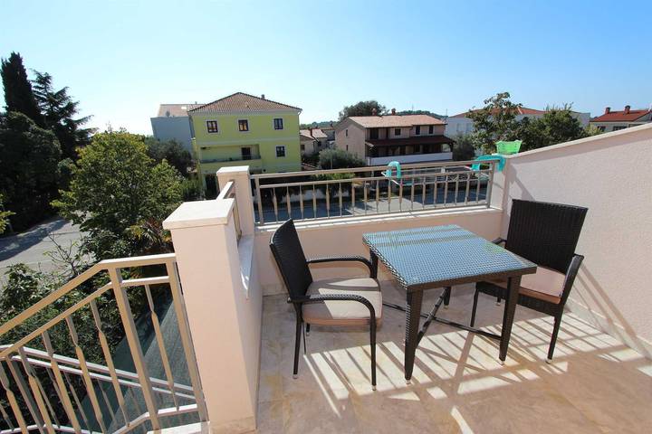 Ferienwohnung für 2 Personen, mit Balkon/Terrasse und Balkon, kinderfreundlich in Rovinj