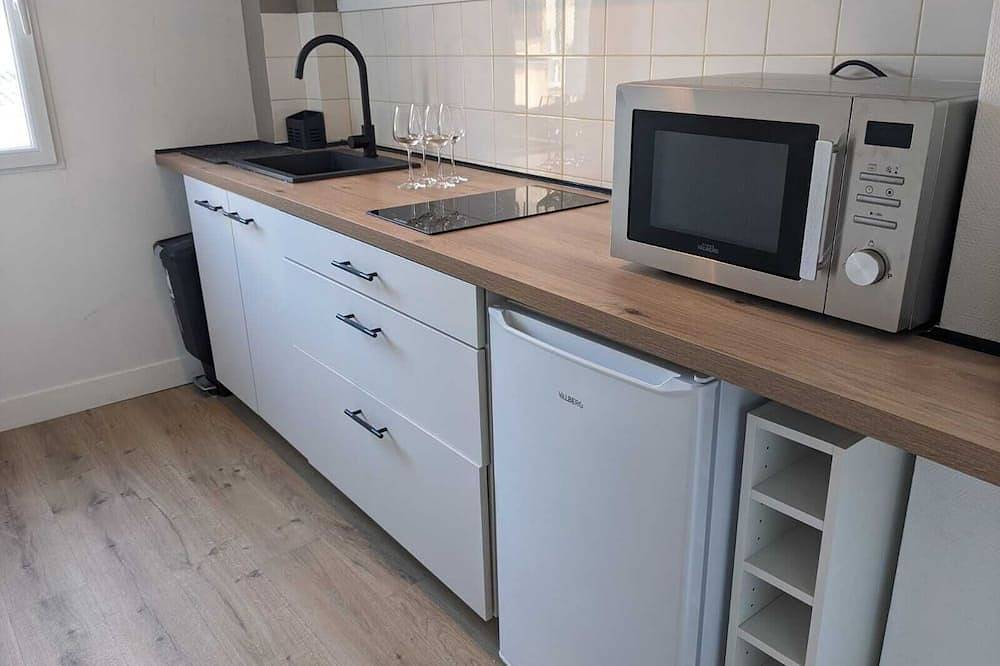 Ganze Wohnung, Superb F1 apartment refurbished in January 2025. in Cherbourg-Octeville, Cherbourg-en-Cotentin